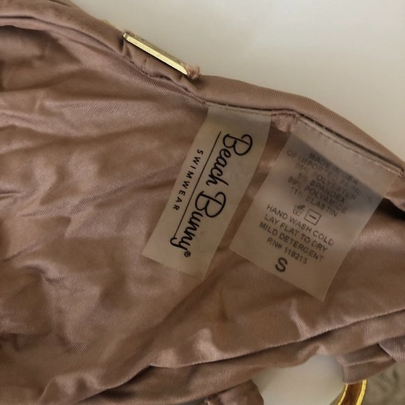 Beach Bunny Swimming Suit - Picture 10 of 11